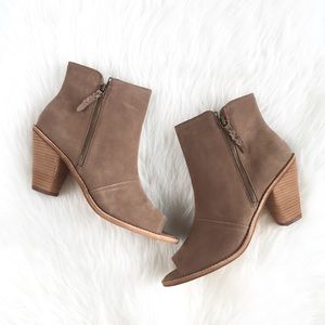 Corso Como | toffee brown nubuck leather booties